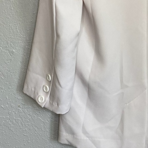 Trouvé Women’s White Classic Front Pocket Long Blazer Jacket Size Large - Picture 4 of 9